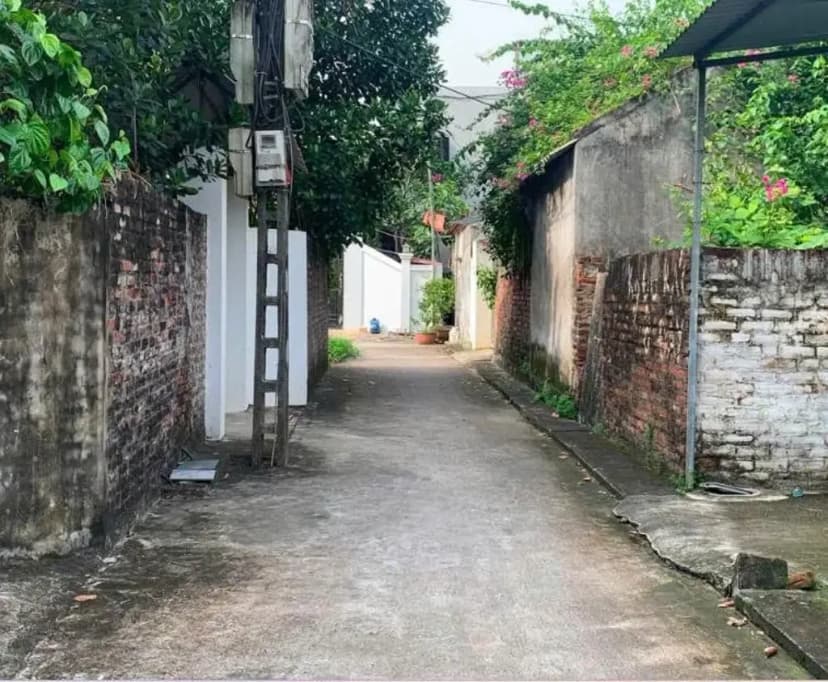 Bán Đất 100m2 có sẵn 100 m2 thổ cư giá 1.6 tỷ tại Xã Phú Cát Huyện Quốc Oai Hà Nội