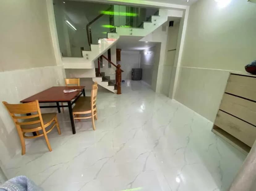 Nhà 2 tầng 41.5m²(4 x 10.3) nở hậu nhẹ với 2 PN, 2 WC. DÒNG T.I.Ề.N ỔN ĐỊNH 8TR/THÁNG