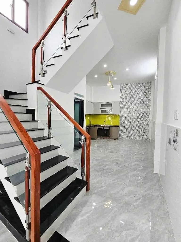 Main-Bán nhà hẻm 5m ,DT 68m2 ,  4 Tỷ 700 , nhà đường số 22 Hiệp Bình Chánh Thủ Đức - Hoàn công đầy đủ --2
