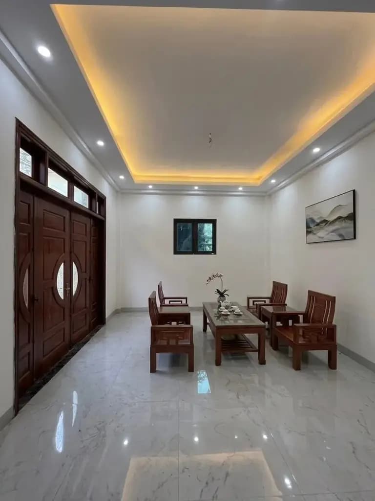 Main-Chủ Ngộp Bank cần Bán cực gấp nhà 2 tầng mới toanh 2 tỷ hơn -30m ra ô rô tránh - gần chợ , trường học-0