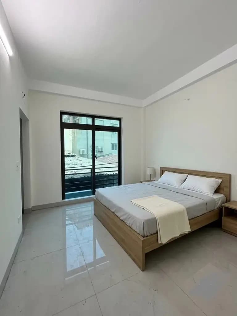 Main-Chủ Ngộp Bank cần Bán cực gấp nhà 2 tầng mới toanh 2 tỷ hơn -30m ra ô rô tránh - gần chợ , trường học-1