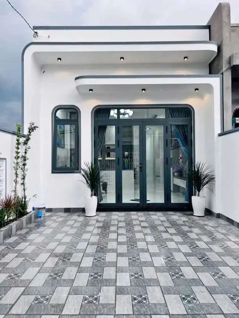 Main-Chỉ 1ty080, Không Phát Sinh Chi Phí, Bao Sổ Sách Giấy Tờ - Cần Bán Nhà Cấp 4 Ngay Trung Tâm Phường Tân Triều-0