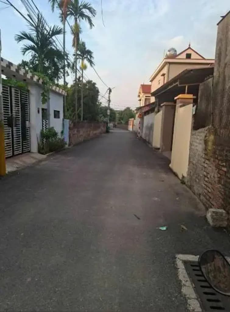 Bán Đất 100m2 có sẵn 100 m2 thổ cư giá 1.6 tỷ tại Phường Xuân Khanh Thị xã Sơn Tây Hà Nội