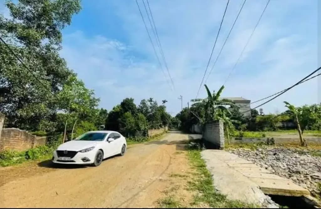 Main-Bán Đất 100m2 có sẵn 100 m2 thổ cư giá 2 tỷ tại Xã Phú Cát Huyện Quốc Oai Hà Nội-0