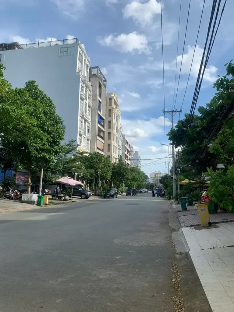 Main-Bán Tòa CHDV MT đường Cao Thị Chính DT 8x21m Hầm 8 tầng Gía 55 tỷ TL-0