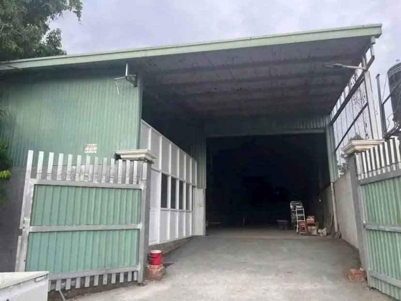 Cho thuê Kho, nhà xưởng 650m2 giá 30 triệu tại - Chọn - Phường Định Hoà Thành phố Thủ Dầu Một Bình Dương