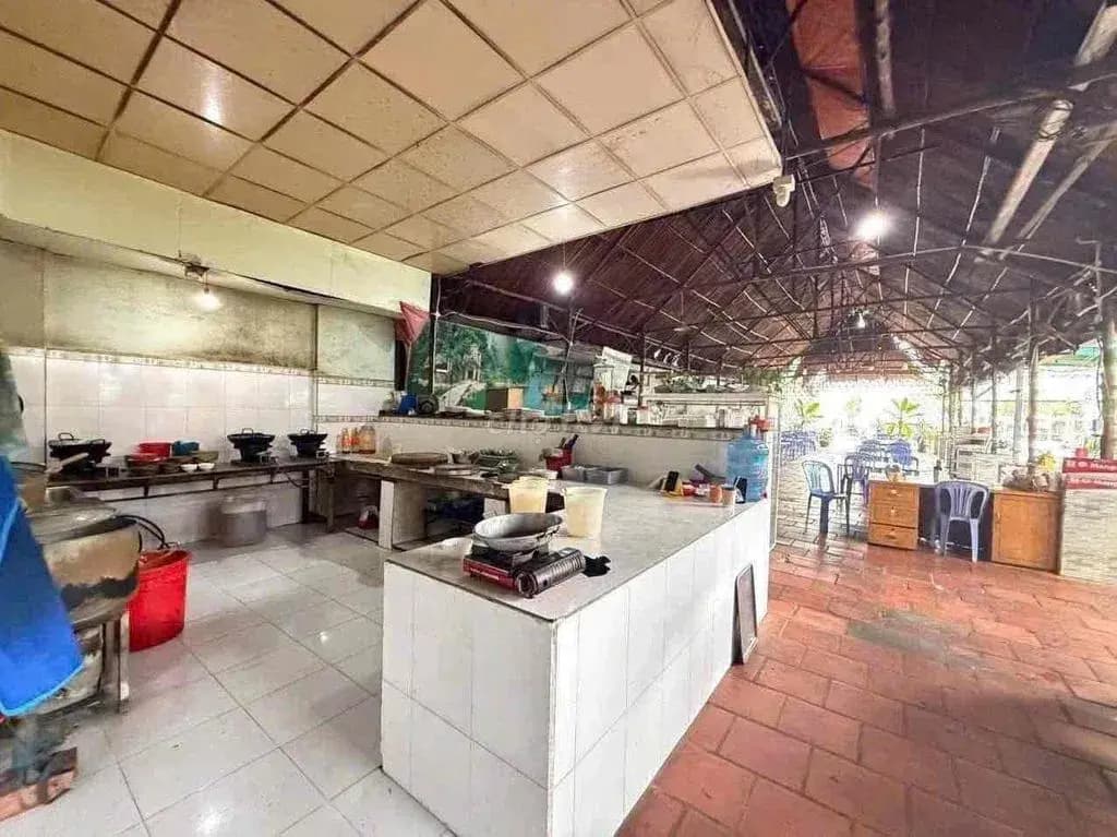 Main-Mặt Bằng Lê Hồng Phong Trung tâm Thủ Dầu Một 650m2. thổ cư 300m2-0