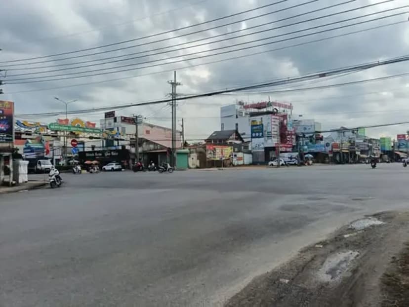 Chủ gửi bán gấp Đất 176m2 có sẵn 60 m2 thổ cư giá 685 triệu tại TTHC Chơn Thành, Tp.Đồng Nai