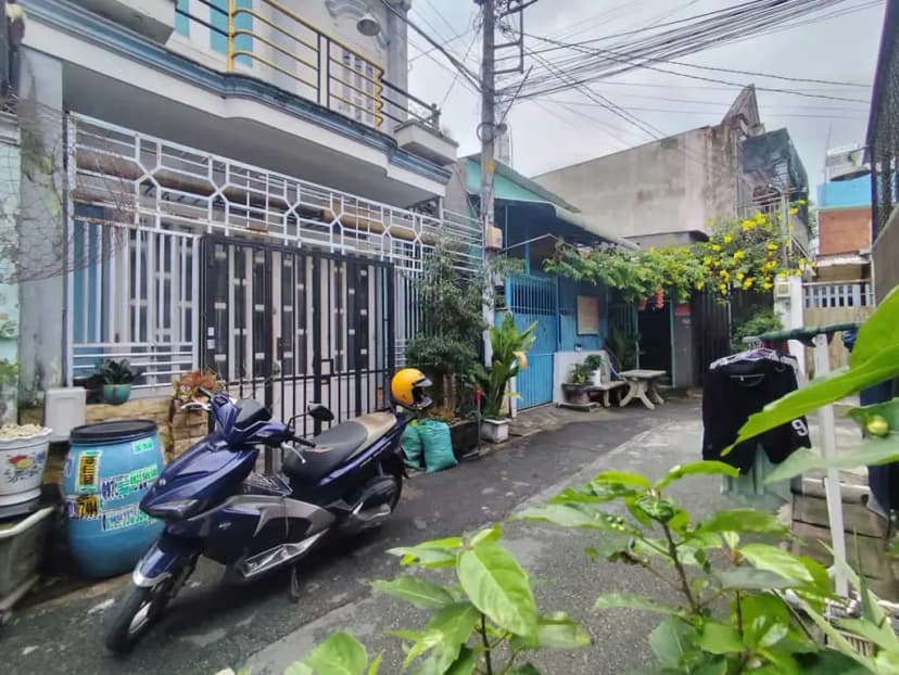Bán nhà hẻm xe hơi, gần Phan Văn Hớn, xã Bà Điểm, KT 5,1x9m, 2 tầng, giá 3,25 Tỷ