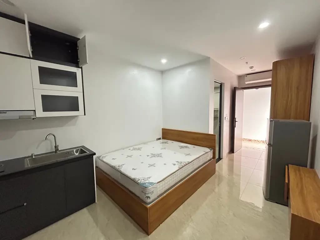 Main-TÒA CHDV MỚI – 29 PHÒNG KHÉP KÍN, FULL ĐỒ - 8 TẦNG 1 HẦM - CHỈ 150TR 📍 Vị trí: Nam Từ Liêm – đường thông thoáng, giao thông thuận tiện, tiện ích đầy đủ. 🏗️ Quy mô: 200m² × 8 tầng • T1: Sảnh lễ tân • T2–8: 29 phòng → 28 Studio + 1 phòng 1K1N 🛋️-9