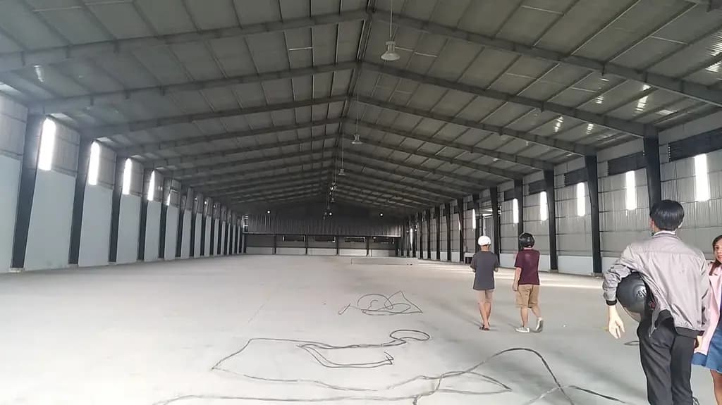 Cho Thuê Nhà Xưởng Tại KCN Bàu Bàng, 3.500m² / 6.200m² * 2.550m² | 4.400m² • 3.300m² / 2.100m² * 5.400m² | 2.800m² Lai Uyên, Huyện Bàu Bàng Bình Dương Diện Tích Cho Thuê: 9.000m² - 20.000m2 Cho Thuê Lẻ