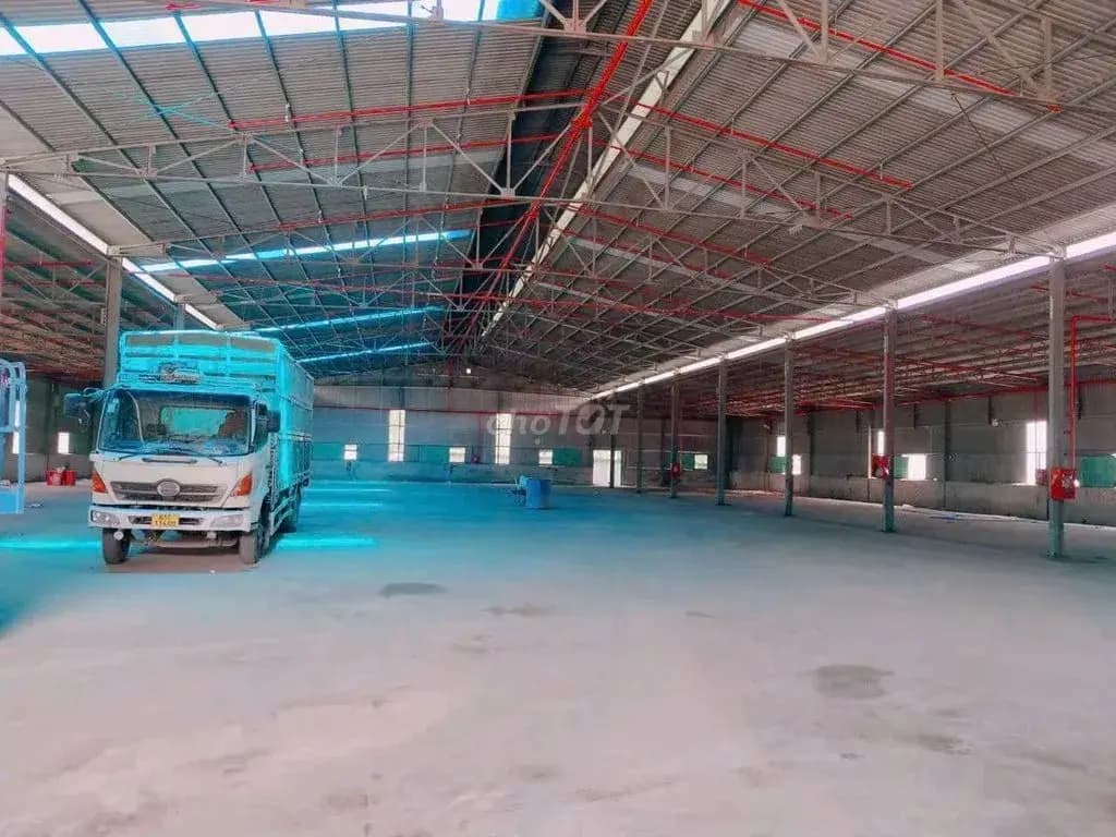 Main-Cho thuê xưởng Cụm Sx CN 4000m2.Đầy đủ giấy tờ.Tiếp gỗ phun sơn.Tân PK-2