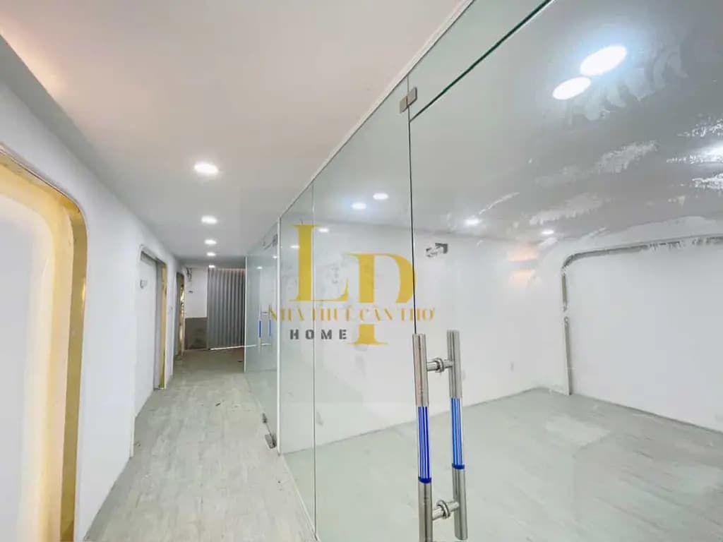 Main-CHO THUÊ NHÀ 3 TẦNG CÓ THANG MÁY - MẶT TIỀN ĐƯỜNG NGUYỄN VĂN CỪ - GẦN ĐẠI HỌC Y DƯỢC CẦN THƠ-1