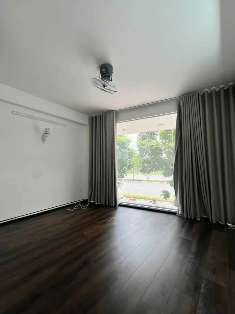 Main-CHO THUÊ NHÀ 5 TẦNG MỚI 180M² - MT PHẠM VĂN ĐỒNG (P. HIỆP BÌNH CHÁNH) GIÁ 25TR-3