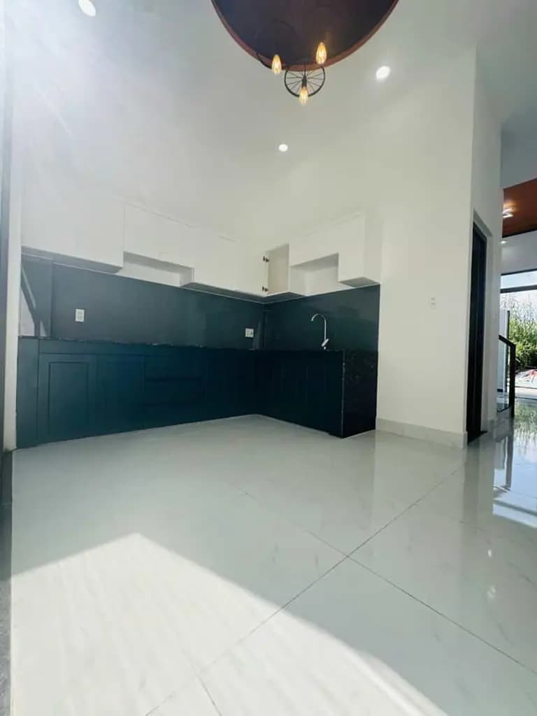 Main-BÁN NHÀ ĐẸP 3 TẦNG – ĐƯỜNG XE HƠI 9M – GẦN PHIM TRƯỜNG LONG THUẬN-3