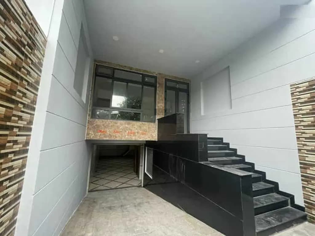 Main-NGUYÊN CĂN VẠN PHÚC CITY HẦM 4 TẦNG CHỈ 25TR-1