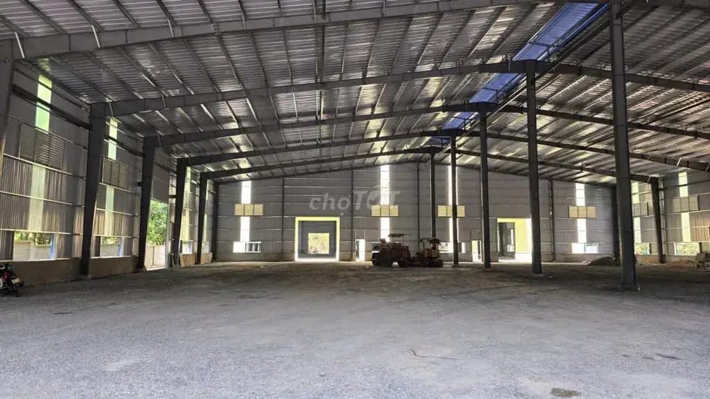 Main-Cho Thuê Xưởng 2820m2 + 2585m2 Tân Uyên , PCCC tự động ,Giấy tờ đầy đủ-3