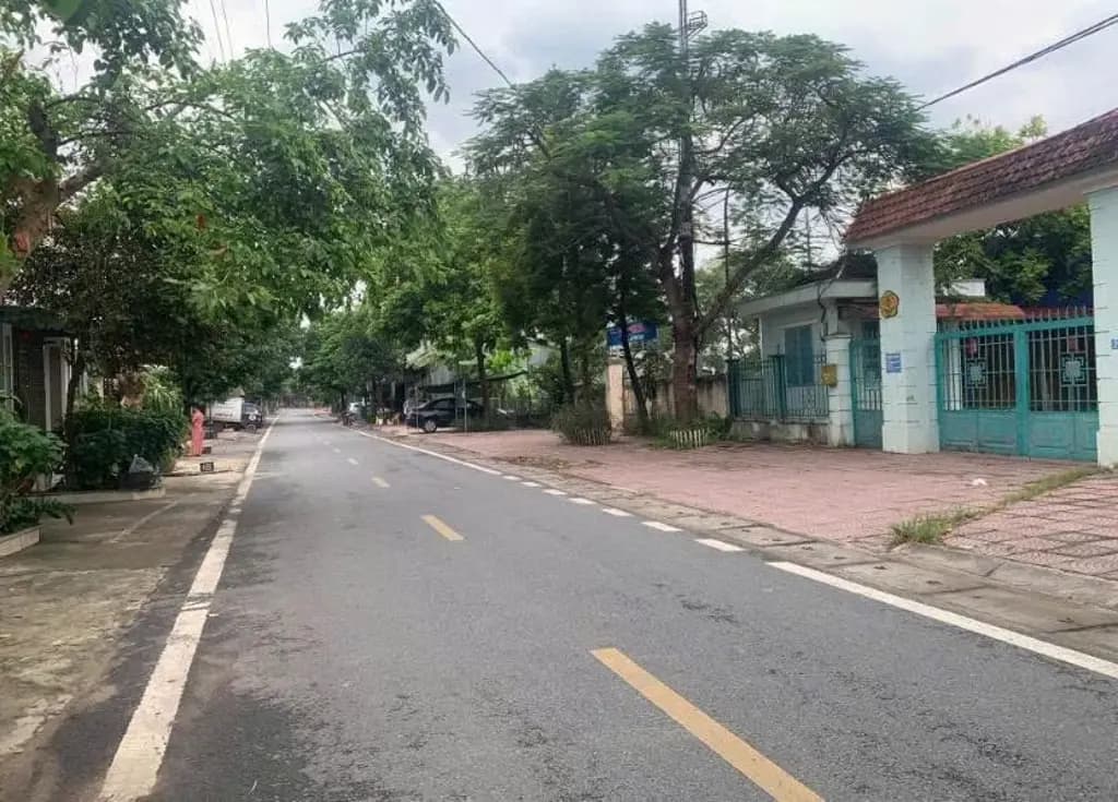 Main-Bán Đất 80m2 có sẵn 80 m2 thổ cư giá 2.3 tỷ tại Phường Xuân Khanh Thị xã Sơn Tây Hà Nội-2