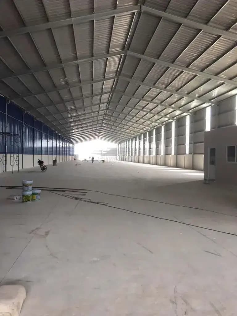 Main-Kho xưởng Thuận An 6000m² Showroom , làm kho sản xuất đường cont-2
