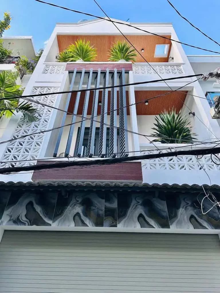 Giảm còn 1tỷ850. Bán nhà 75m2 xây 3 tầng, tại Tân Uyên- BD. Sổ hồng riêng