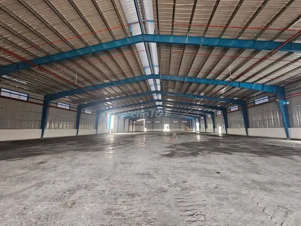 Main-Xưởng 2100m2 mới 100% Cụm S.X Tân Uyên , PCCC tự động , Giấy tờ đầy đủ-0