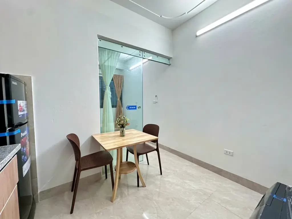 Main-Cho Thuê 1Pm 1Pk Full đồ đẹp giá rẻ chỉ 6tr6 Ngõ 718 Láng, Đống Đa-3