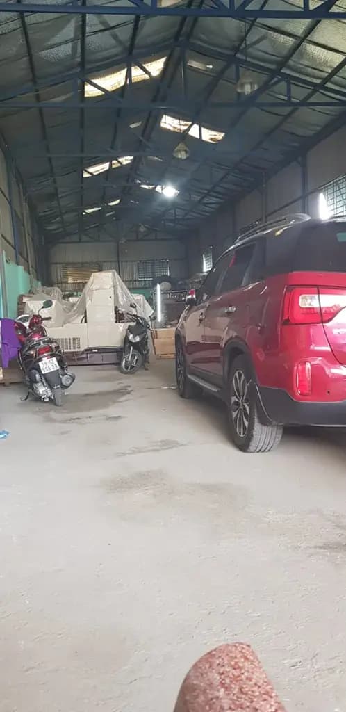 CHO THUÊ NHÀ XƯỞNG NẰM ĐƯỜNG DƯƠNG CÔNG KHI HOC MÔN DT: 300M GIÁ 15 TRIÊU LH: 0908561228
