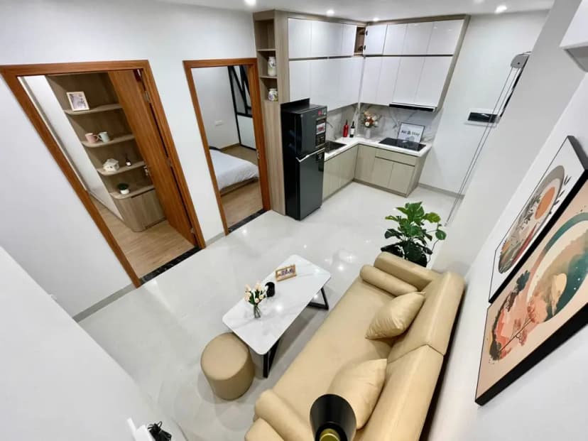 Cho Thuê 2Pn Full đồ cao cấp ban công thoáng sáng tại 153 Thanh Nhàn, HBT
