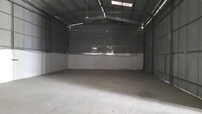 NHÀ XƯỞNG CHO THUÊ PHƯỜNG THẠNH XUÂN QUẬN 12 DT: 250M GIÁ 15 TRIÊU LH: 0944977229