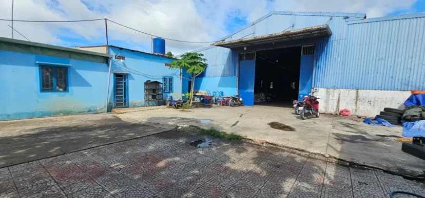 CHO THUÊ NHÀ XƯỞNG NẰM PHƯỜNG THỚI AN QUẬN 12. DT: 1000M GIÁ 60 TRIÊU/THÁNG LH: 0908561228