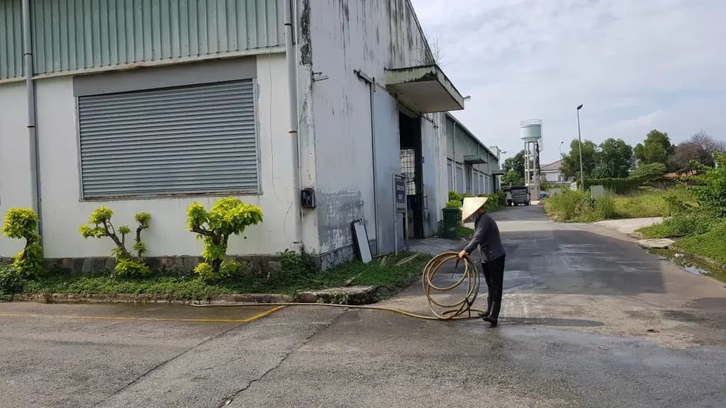 Main-CHO THUÊ NHÀ KHO NẰM ĐƯỜNG THU KHO HUÂN THUÂN GIAO BÌNH DƯƠNG DT: 1000M GIÁ 85 TRIÊU LH: 0908561228-1