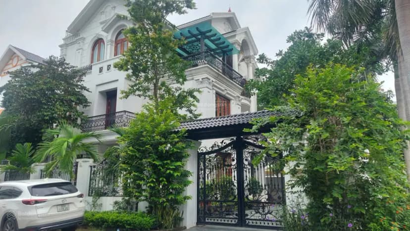 Cho thuê Biệt Thự vườn 200m2 tại Imperia Garden phố Nguyễn Huy Tưởng .Hà Nội