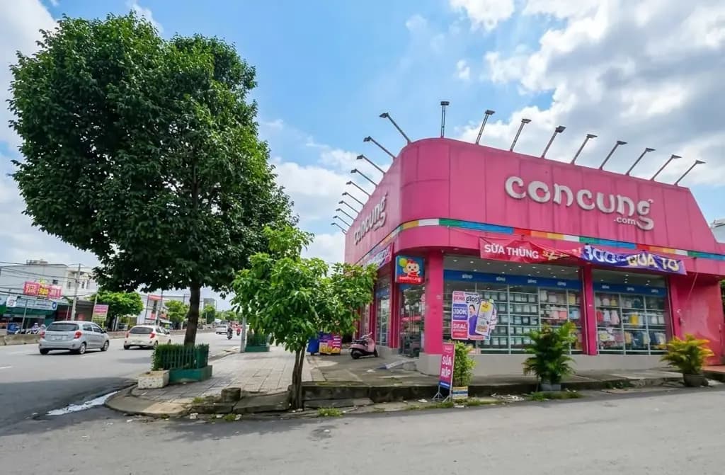 Main-Cho thuê Mặt bằng dt220m2 ngày cạnh bệnh viện Nhi ĐN, góc 2 mặt tiền-0
