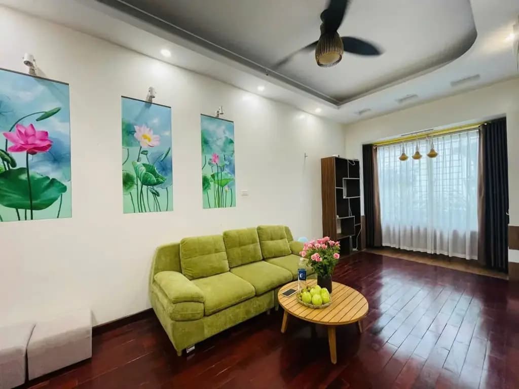 Main-Cho thuê nhà nguyên căn đường Hoàng Văn Thái. 40m2 - 4 tầng.-0