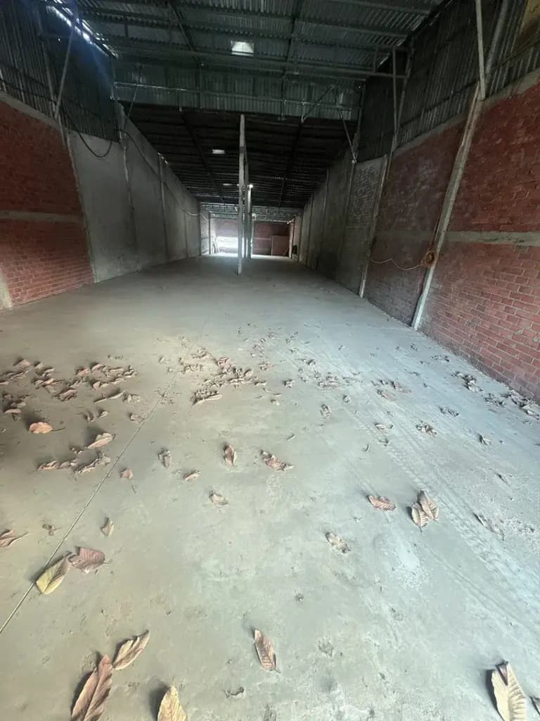 Cho thuê kho 280m2 mặt tiền xe container và view sông giá 8 triệu