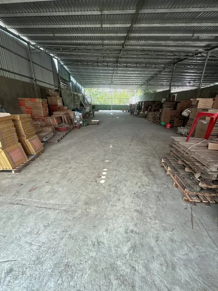 Main-Cho thuê kho 550m2 ngang 22m mặt tiền đường xe container tại Bến Tre-1