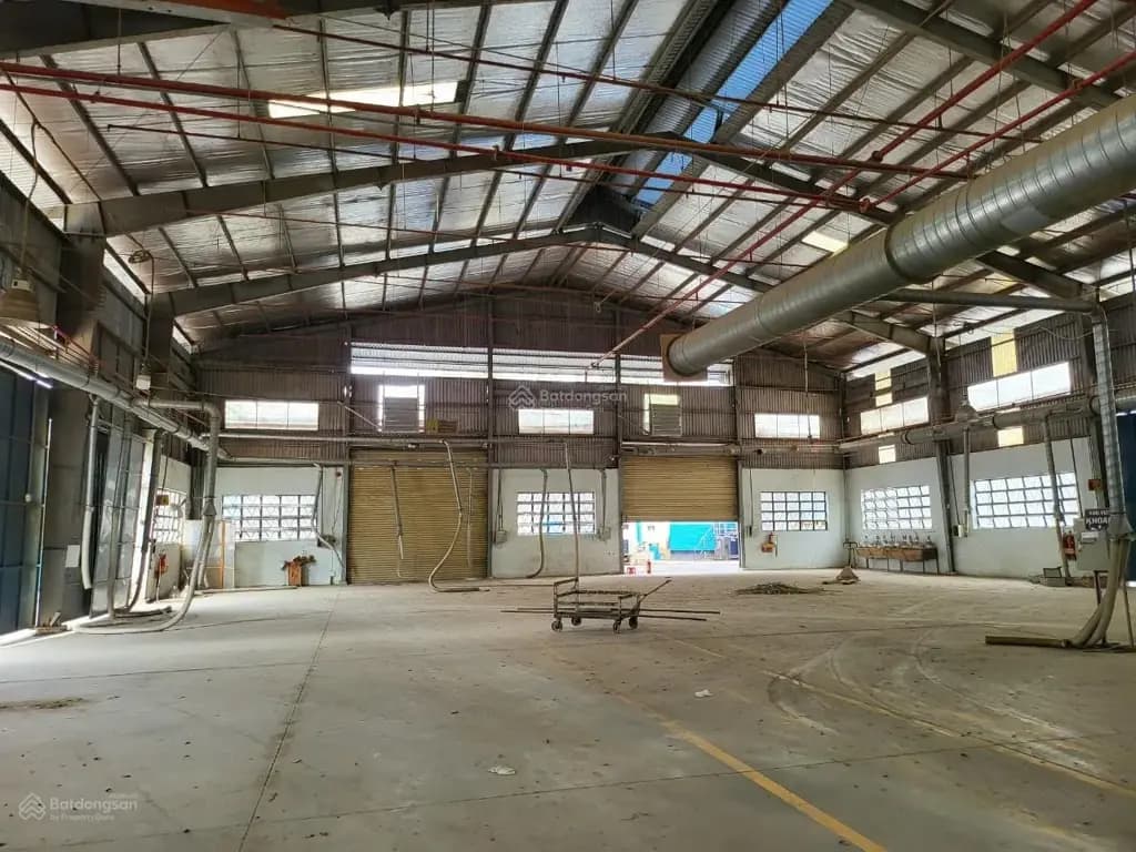 Main-Cho thuê 9000m2 xưởng Tân Uyên, tiếp gỗ Sơn, PCCC tự động, đường cont, giấy tờ đầy đủ-2