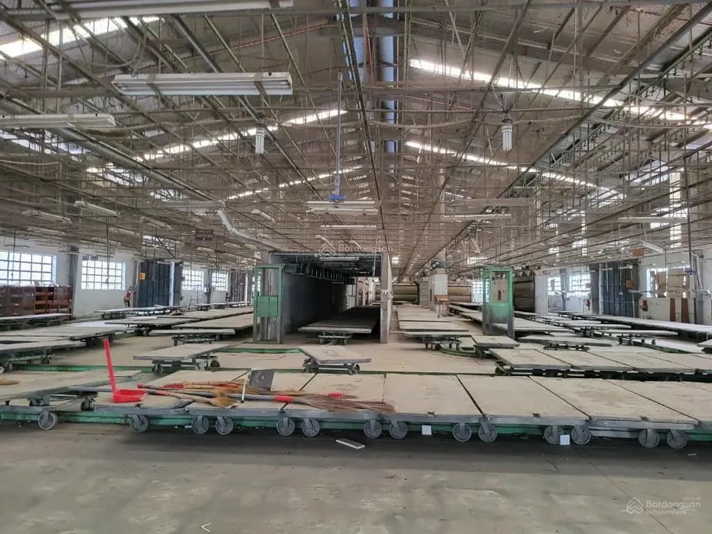Main-Cho thuê 9000m2 xưởng Tân Uyên, tiếp gỗ Sơn, PCCC tự động, đường cont, giấy tờ đầy đủ-1