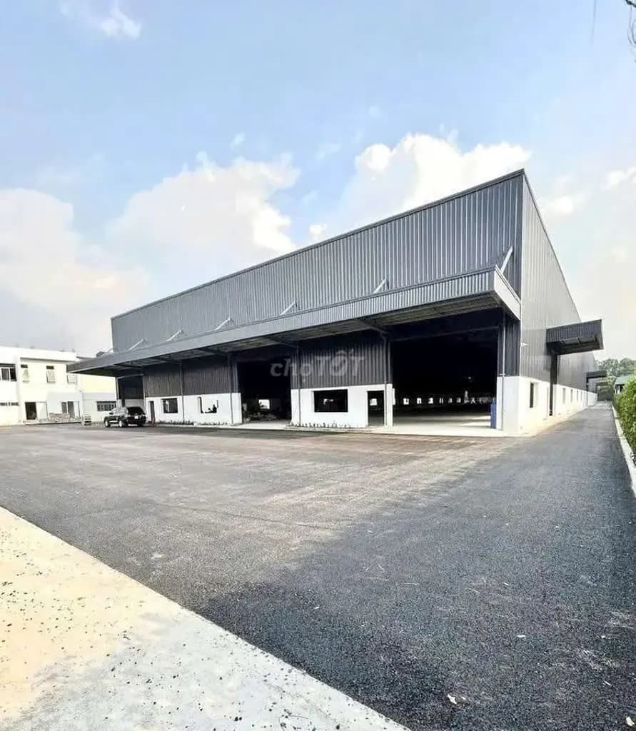 Main-CHO THUÊ KHO VẬN KHUÔN VIÊN 10.000M2.ĐẦY ĐỦ CÔNG NĂNG ,BẾN CÁT,BÌNH D-0