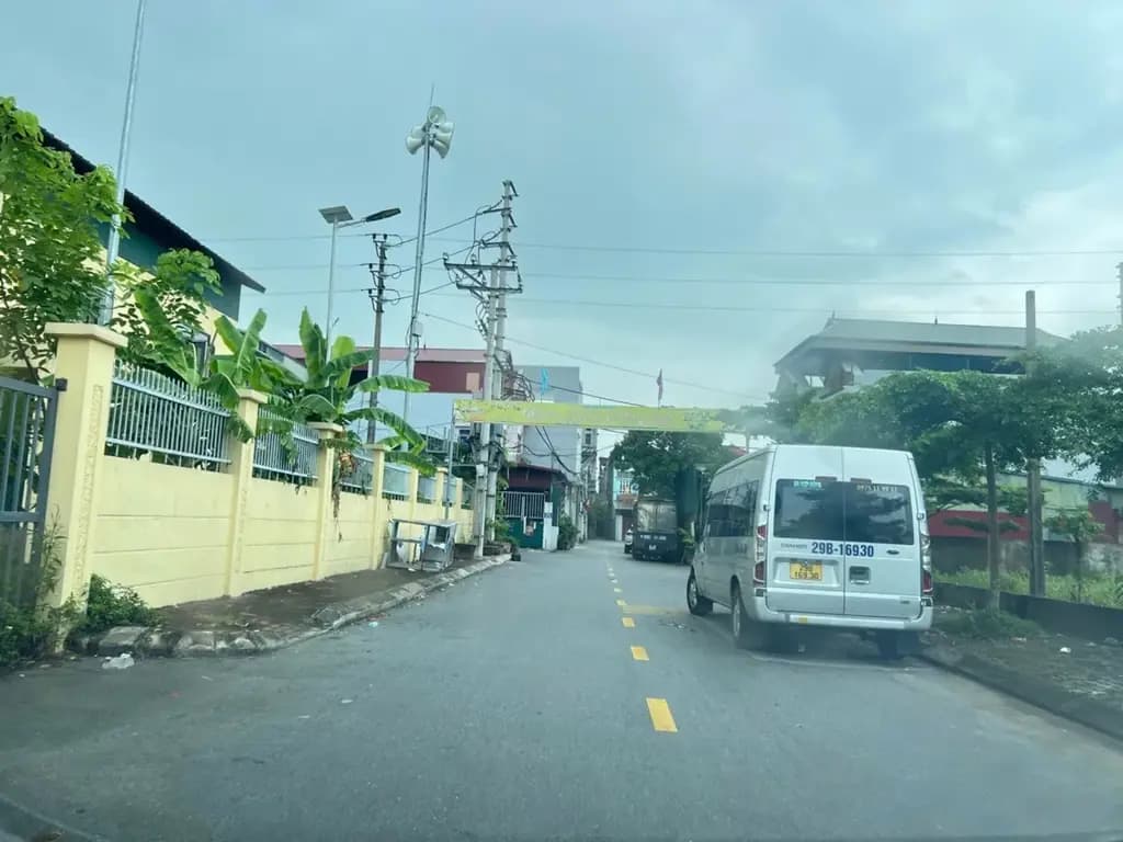 Main-Bán Đất 100m2 có sẵn 100 m2 thổ cư giá 2 tỷ tại Xã Thạch Hoà Huyện Thạch Thất Hà Nội-0