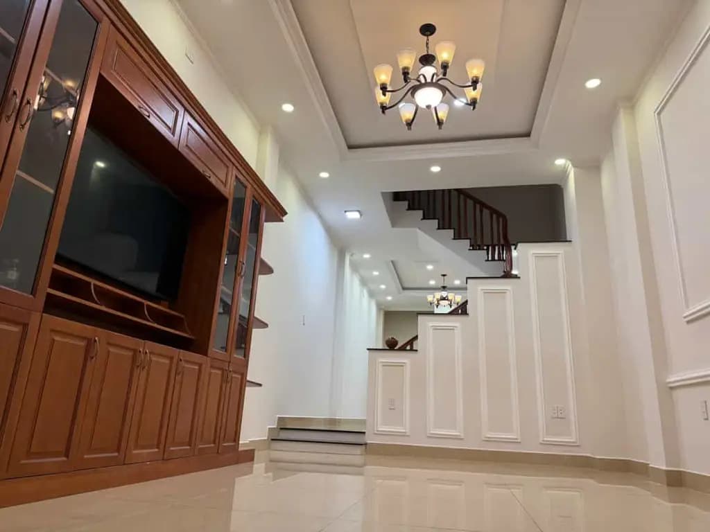 Main-Bán nhà mặt tiền Phường Hiệp Bình, Ngay sau TTTM Gigamall Thủ Đức, 84m2, 4 tầng, Sân đậu xe 7 chỗ-0