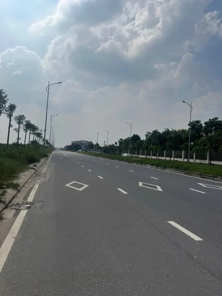 Bán Đất 100m2 có sẵn 100 m2 thổ cư giá 2 tỷ tại Xã Phú Cát Huyện Quốc Oai Hà Nội