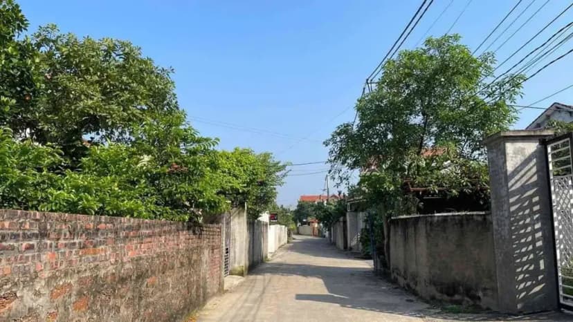 Bán Đất 100m2 có sẵn 100 m2 thổ cư giá 2.2 tỷ tại Xã Phú Cát Huyện Quốc Oai Hà Nội