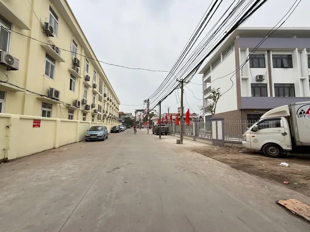 Main-Bán Đất 100m2 có sẵn 100 m2 thổ cư giá 1.7 tỷ tại Xã Phú Cát Huyện Quốc Oai Hà Nội-0