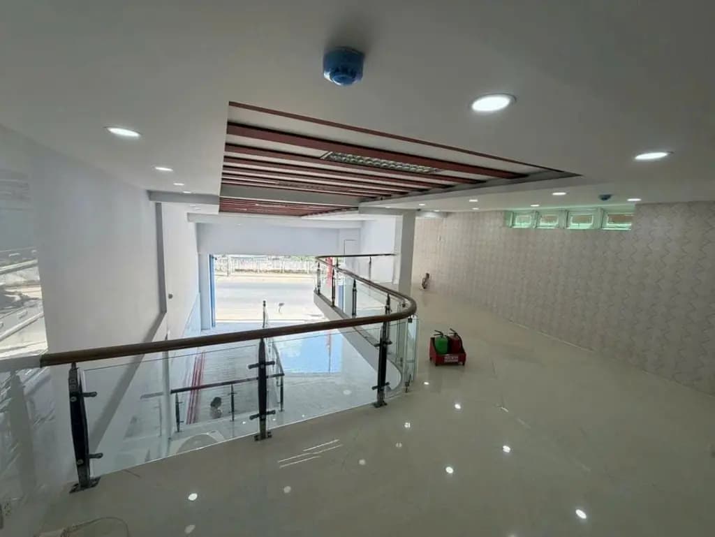 Main-Cho thuê tòa 3 tầng nguyên căn kha vạn cân-2