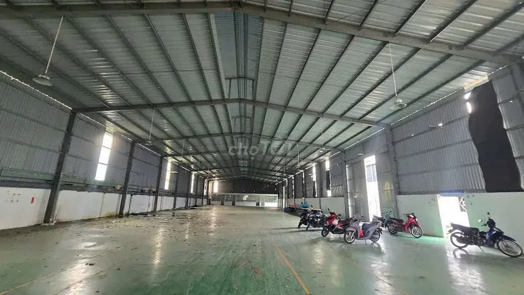 Main-Cho thuê xưởng 1600m2.Nền sơn epoxy,Đầy đủ công năng.Hòa lợi ,bến cát-2