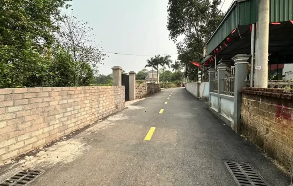 Main-Bán Đất 100m2 có sẵn 100 m2 thổ cư giá 1.9 tỷ tại Phường Xuân Khanh Thị xã Sơn Tây Hà Nội-1