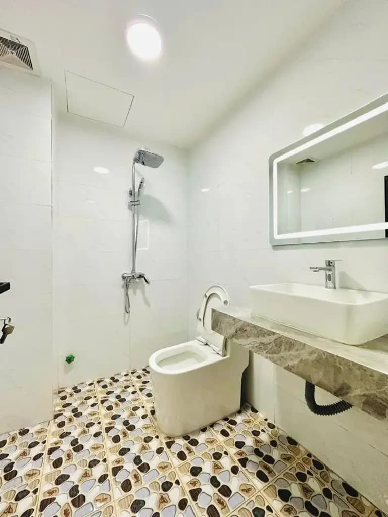 Main-🏡 TÔN THẤT TÙNG – ĐỐNG ĐA – NHÀ NGUYÊN CĂN 4 TẦNG – 2PN – 12,5 TRIỆU/THÁNG-4