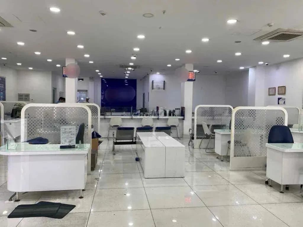 Main-Toà Nhà Mặt tiền Đại Lộ Bình Dương ngay Becamex Tower, Phố ngân hàng-1