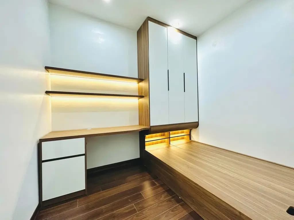 Main-🏡 TÔN THẤT TÙNG – ĐỐNG ĐA – NHÀ NGUYÊN CĂN 4 TẦNG – 2PN – 12,5 TRIỆU/THÁNG-7